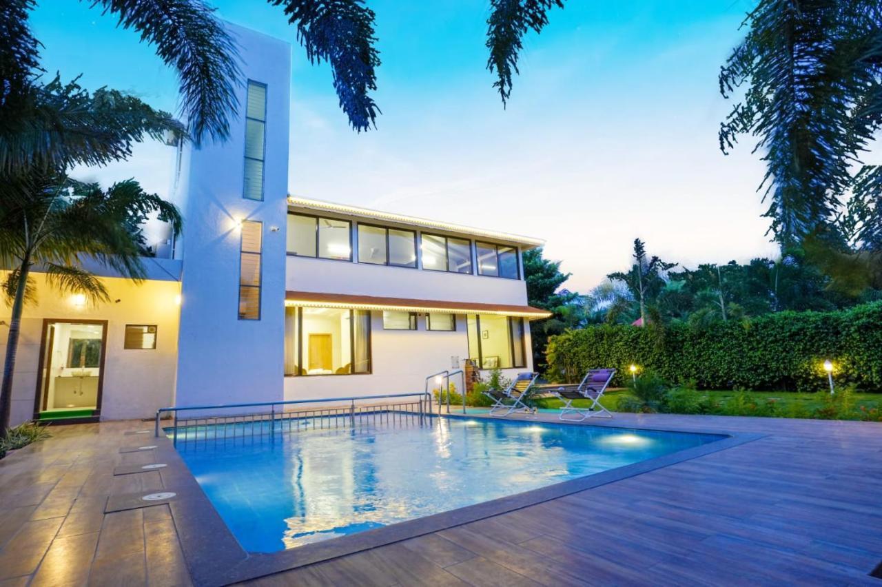 White Coco House 4Bhk Villa Nashik Exterior photo