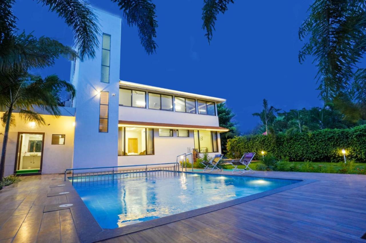 White Coco House 4Bhk Villa Nashik Exterior photo